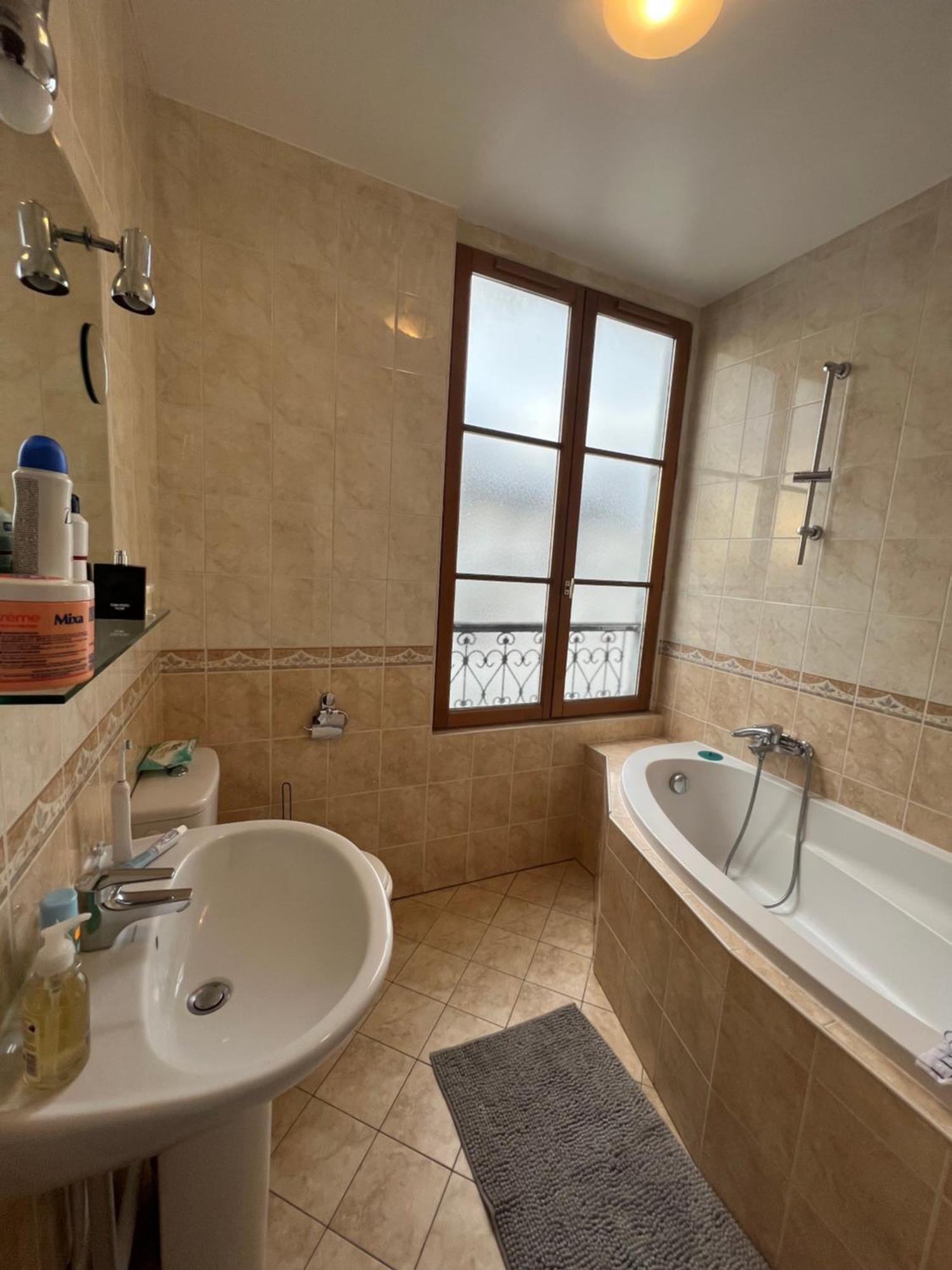 Elegant Artistic Flat On The Seine River * Paris